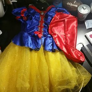 Snow white dress